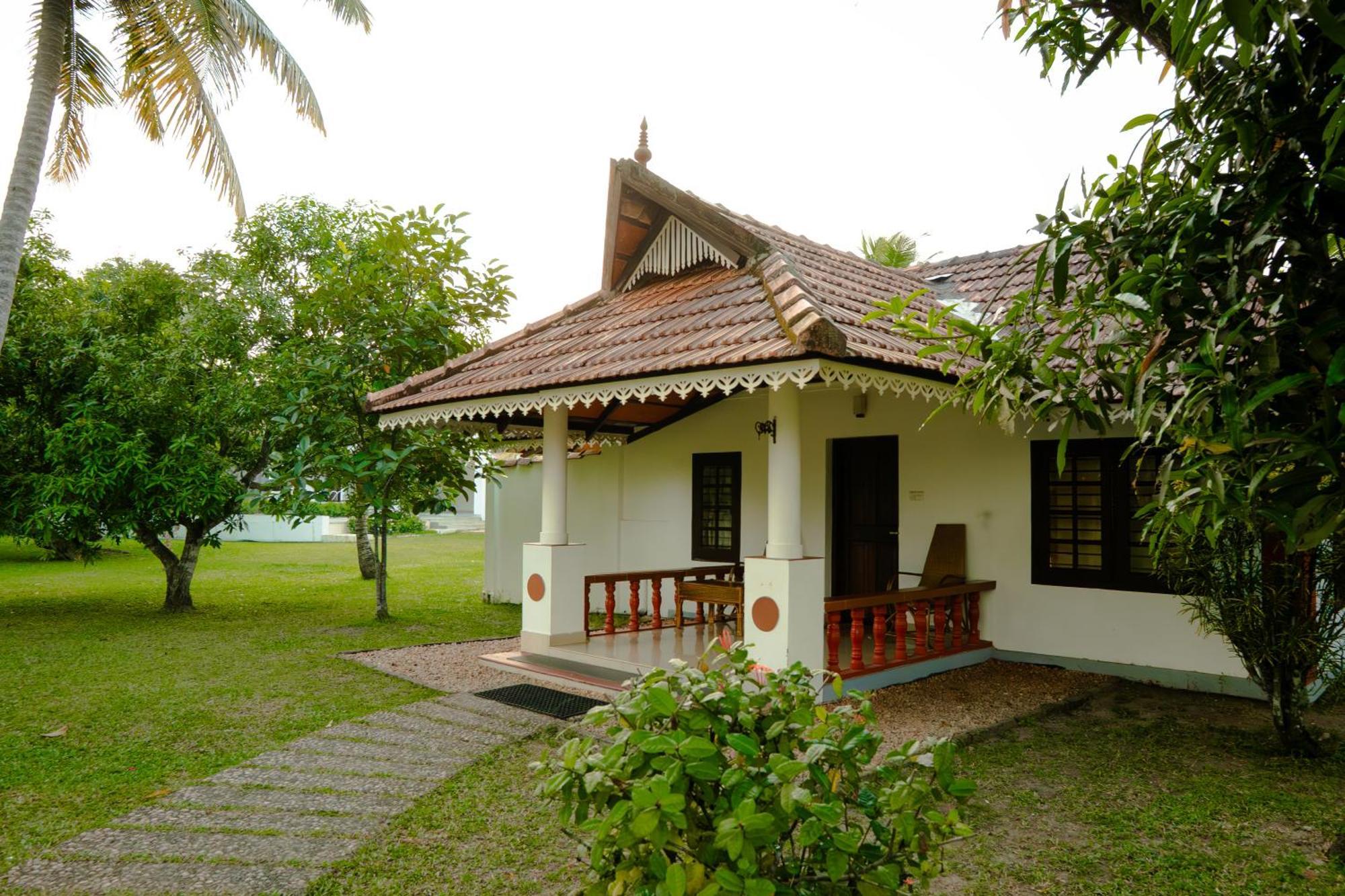 Palmgrove Lake Resort Alappuzha 외부 사진